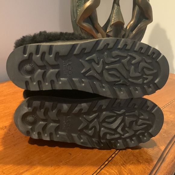 UGG Black Leather Mid Calf Boot - Picture 5 of 8